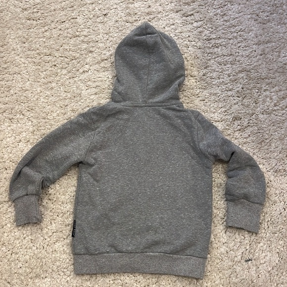 Little Bipsy 18-24 heathered gray zip up sweatshirt in excellent used condition - Picture 4 of 4